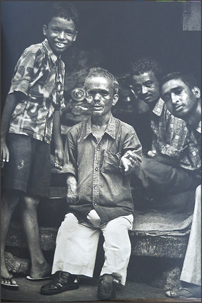 INDIA by Andreas H. Bitesnich (TeNeues)