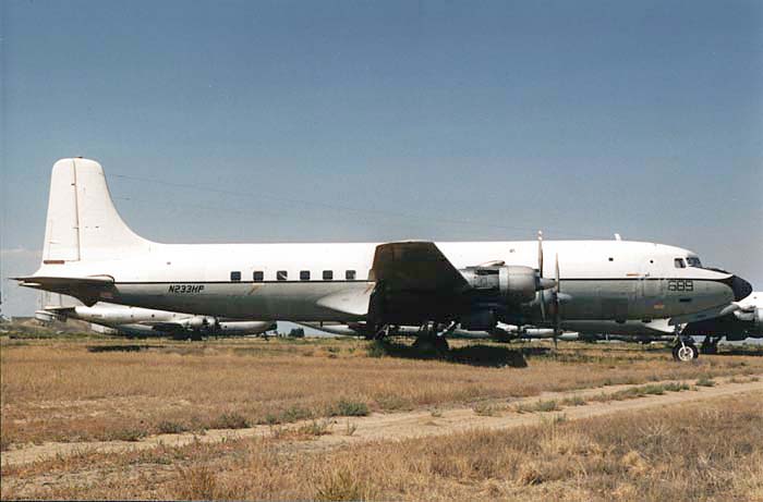 Stored in the desert, this one still looks very good !