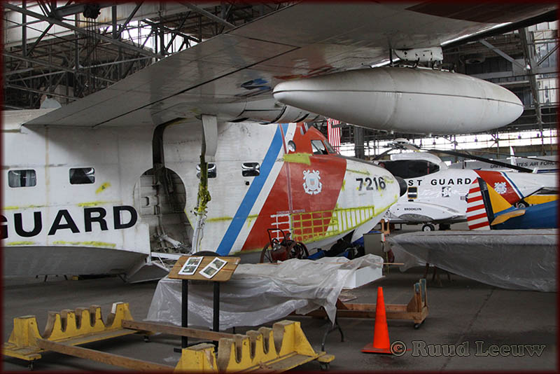 HU-16E