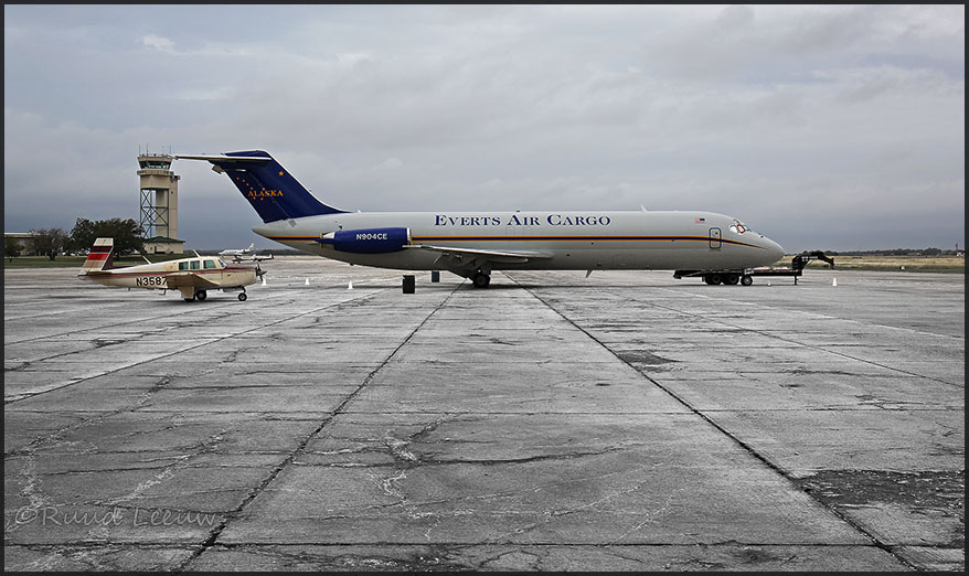 Everts Air Cargo DC-9