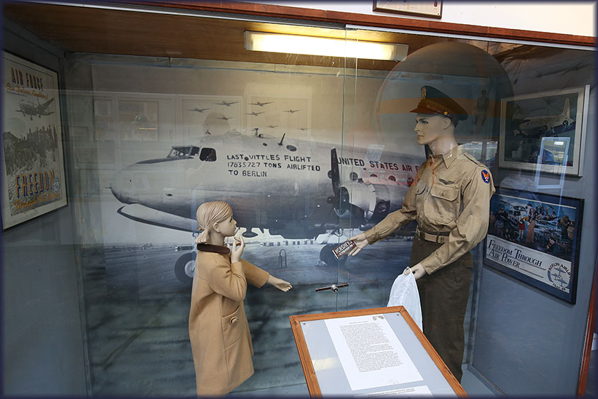 Texas Air Museum - Stinson Chapter