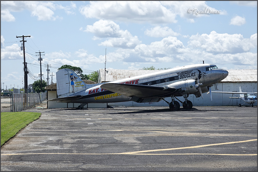 DC-3 parked at Lodi 