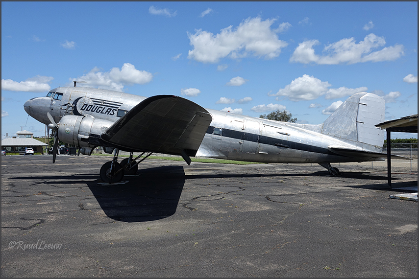 C-47 N4991E @Lodi Airport Café