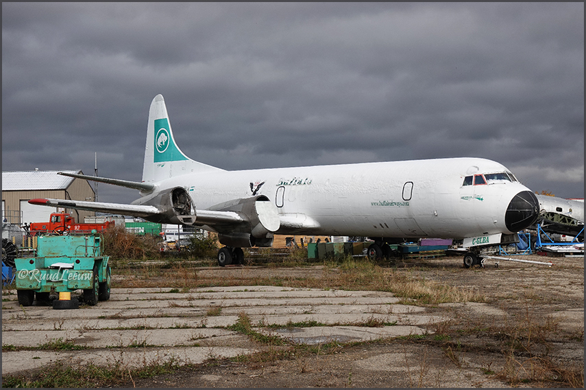 Red Deer - Air Spray & Buffalo Aws (2019)