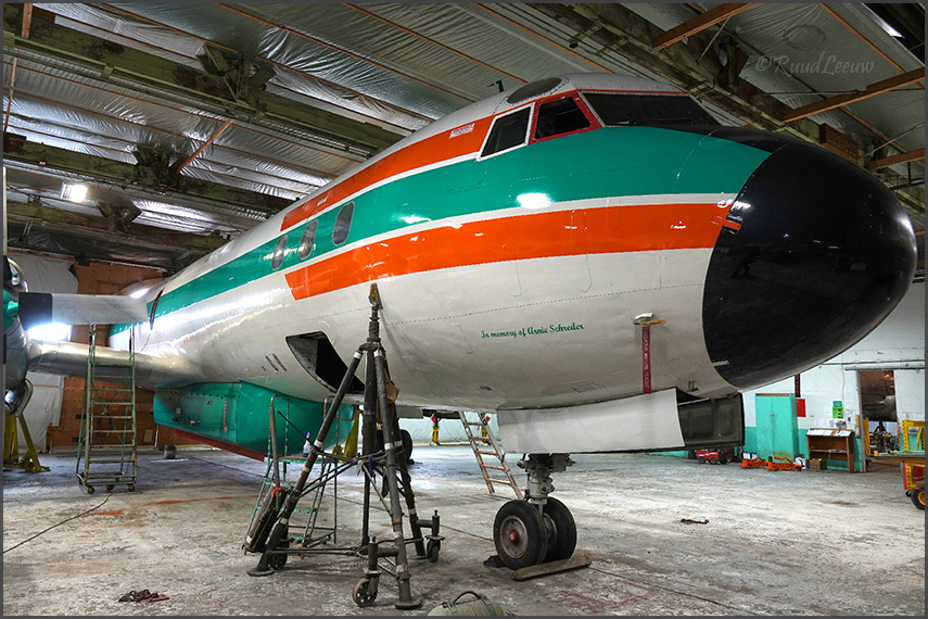 Red Deer - Air Spray & Buffalo Aws (2019)