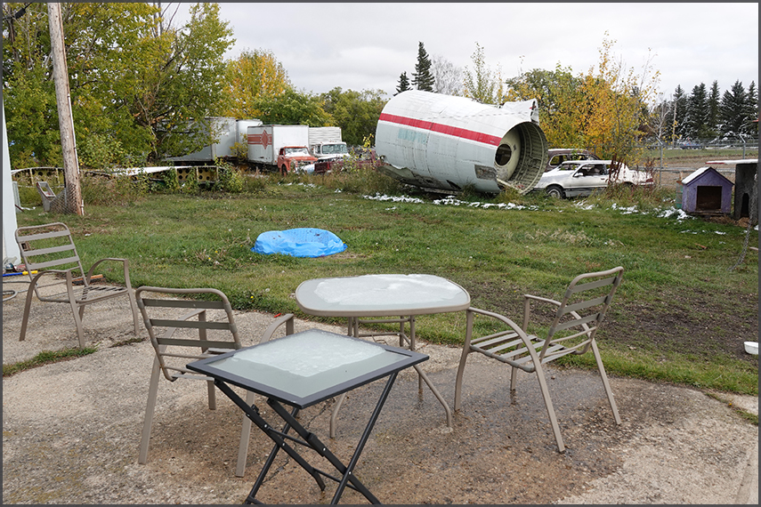 Red Deer - Air Spray & Buffalo Aws (2019)