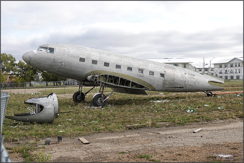 Red Deer - Air Spray & Buffalo Aws (2019)