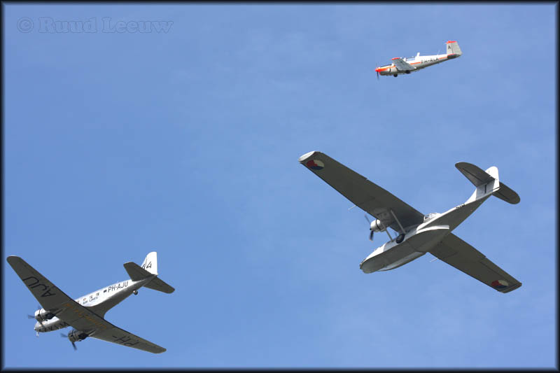 Formation break, for landing
