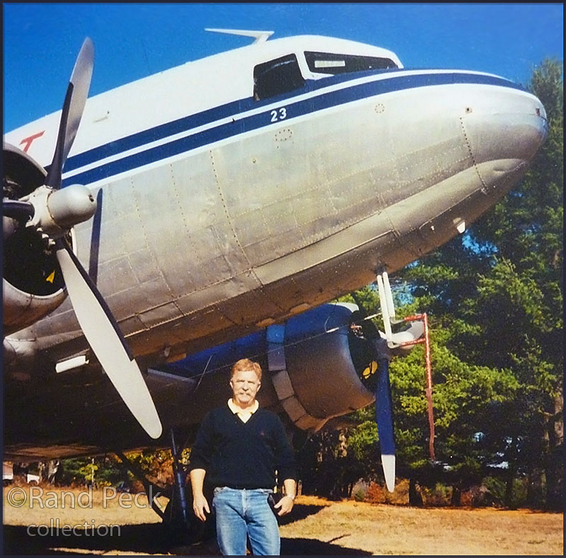 N33623 DC-3 Northeast