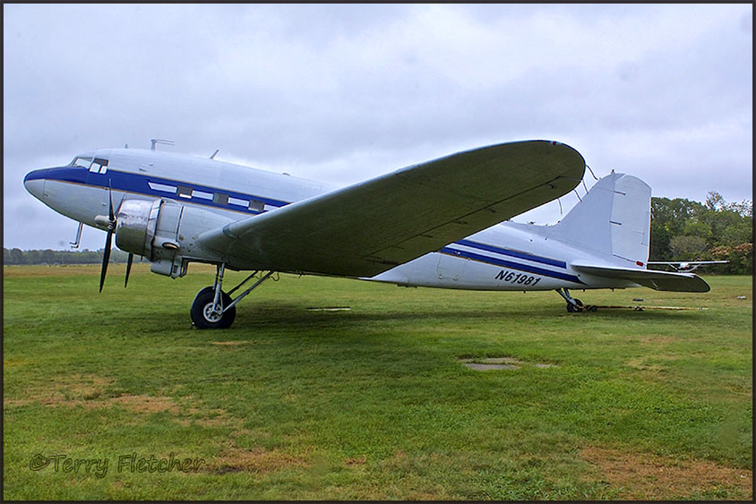 DC-3 N61981 by Terry Fletcher