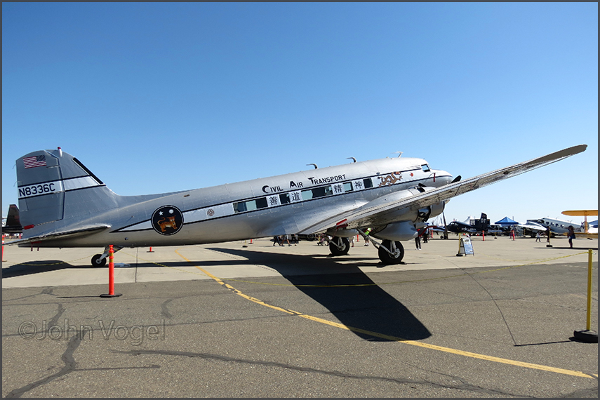 Douglas C-53 N8336C