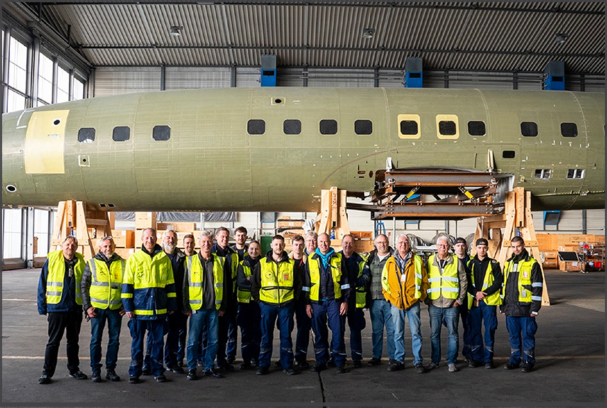 Relocation Starliner N7316C to Hamburg, Oct,2023