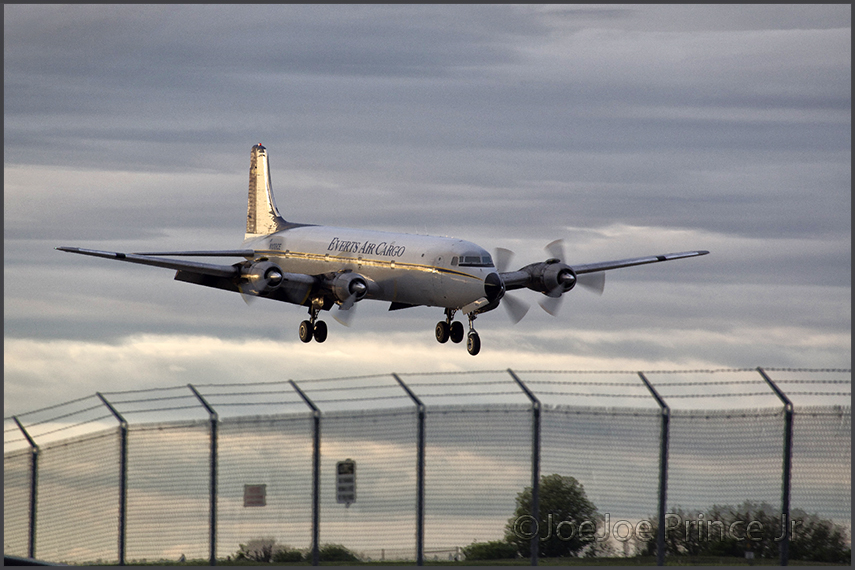 DC-6A / C-118A N100CE by JoeJoe