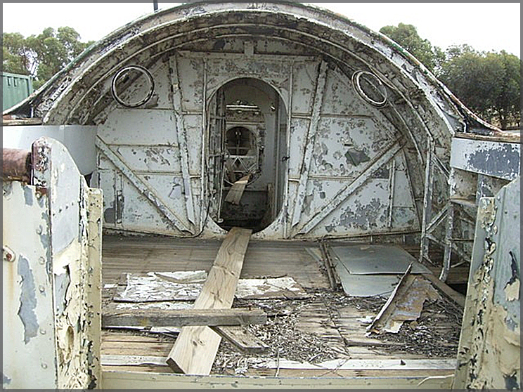 Dornier-turned-houseboat marked 'Echuca, Victoria'
