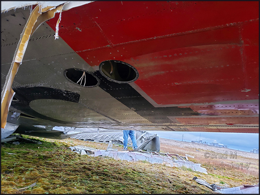 Possible DC-4 remains (wreck) near Resilute, Nunavut (2020)