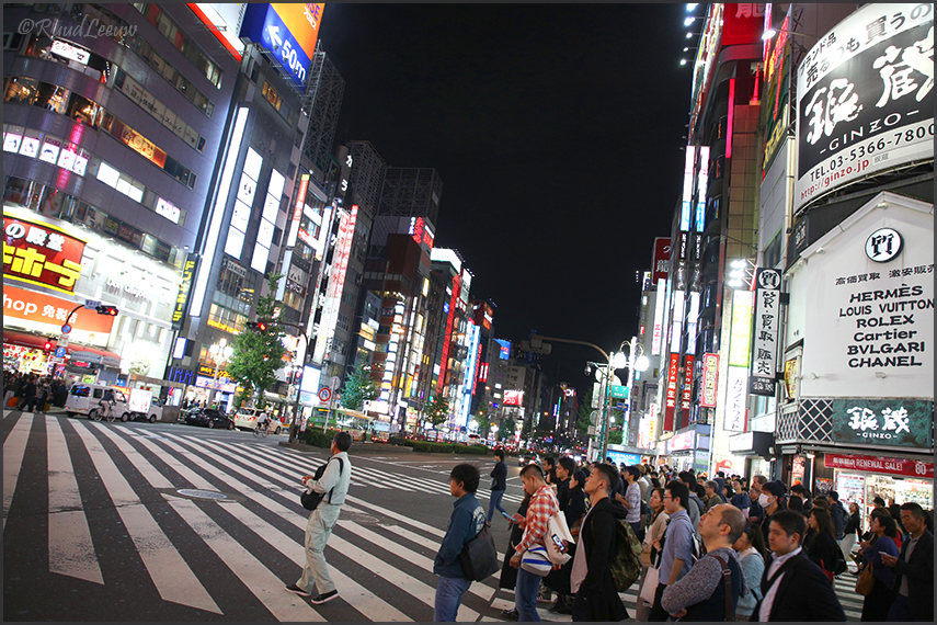 Shinjuku (Tokyo) after sunset - Ruud Leeuw photography